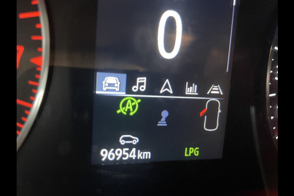 Renault Captur 1.0 TCe 100 Bi-Fuel Business Zen Airco - Cruise control - Parkeersensoren achter - Navigatiesysteem - Bluetooth - Stuur multifunctioneel - Stuur leder - Elektrische ramen - Licht metalen velgen 17 inch - Rijstrooksensor met