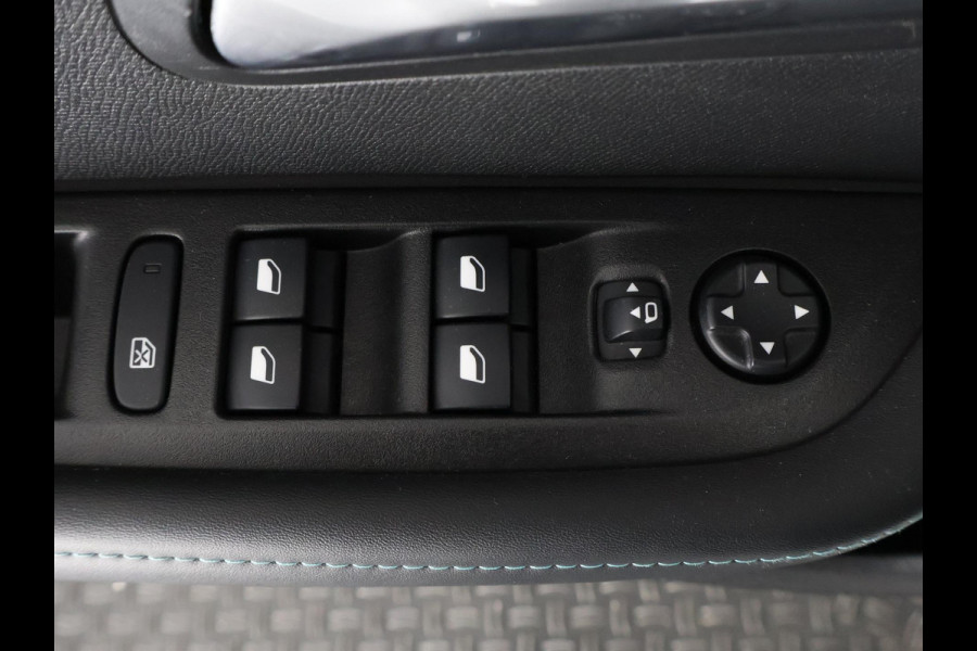 Peugeot e-208 EV ALLURE 1e EIG ACCUTEST 95% !GARANTIE 10-2030* CAMERA . STOELVERWARMING VOOR . PARKEERSENSOREN V+A . APPLE CARPLAY & ANDROID AUTO