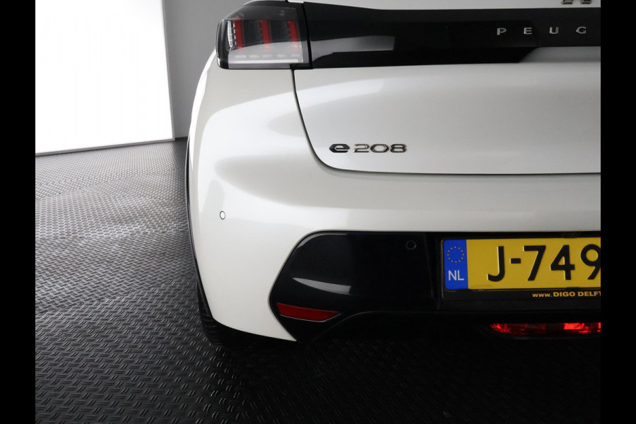 Peugeot e-208 EV ALLURE 1e EIG ACCUTEST 95% !GARANTIE 10-2030* CAMERA . STOELVERWARMING VOOR . PARKEERSENSOREN V+A . APPLE CARPLAY & ANDROID AUTO