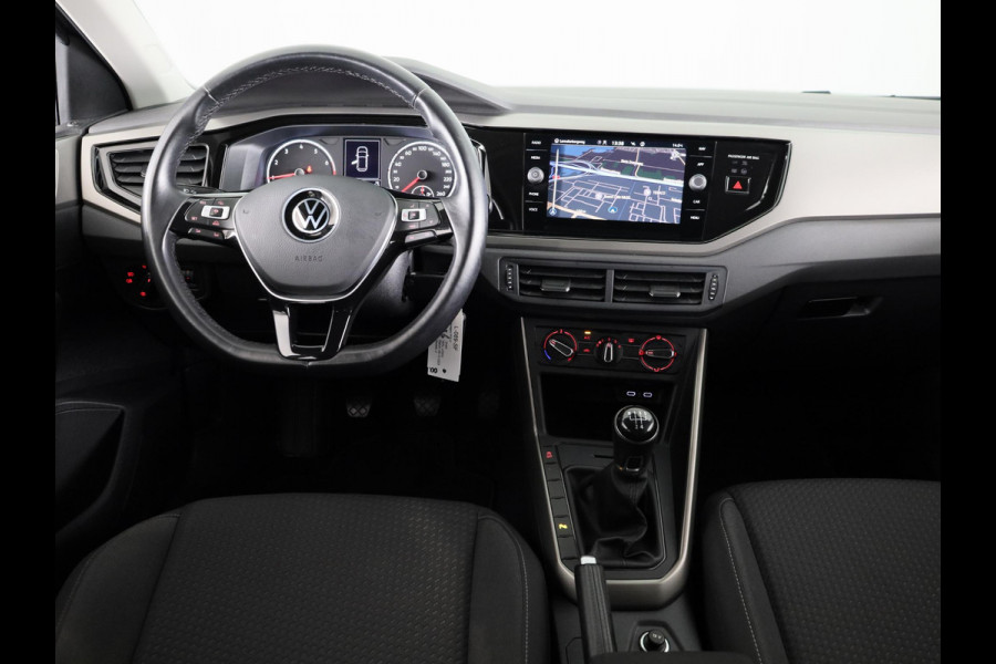 Volkswagen Polo 1.0 TSI R-Line Edition 95 pk | Navigatie | Parkeersensoren | Adaptieve cruise control | Apple Carplay/Android Auto |