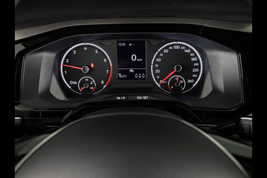 Volkswagen Polo 1.0 TSI R-Line Edition 95 pk | Navigatie | Parkeersensoren | Adaptieve cruise control | Apple Carplay/Android Auto |
