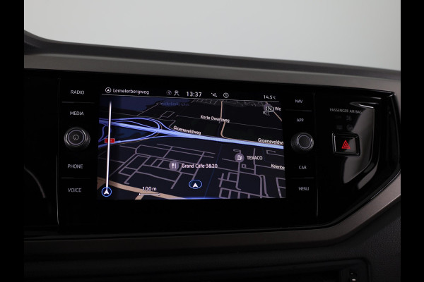 Volkswagen Polo 1.0 TSI R-Line Edition 95 pk | Navigatie | Parkeersensoren | Adaptieve cruise control | Apple Carplay/Android Auto |
