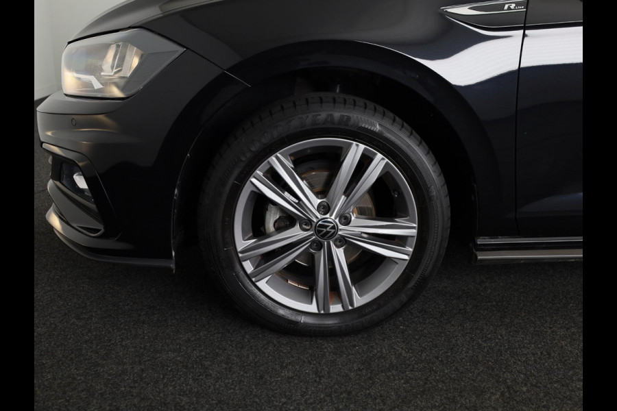 Volkswagen Polo 1.0 TSI R-Line Edition 95 pk | Navigatie | Parkeersensoren | Adaptieve cruise control | Apple Carplay/Android Auto |