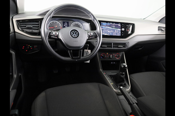 Volkswagen Polo 1.0 TSI R-Line Edition 95 pk | Navigatie | Parkeersensoren | Adaptieve cruise control | Apple Carplay/Android Auto |