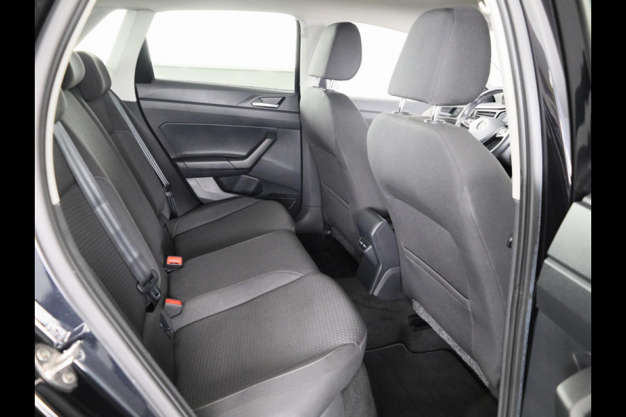 Volkswagen Polo 1.0 TSI R-Line Edition 95 pk | Navigatie | Parkeersensoren | Adaptieve cruise control | Apple Carplay/Android Auto |