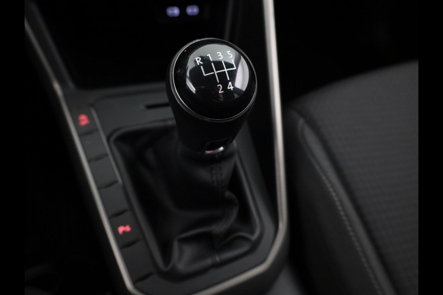 Volkswagen Polo 1.0 TSI R-Line Edition 95 pk | Navigatie | Parkeersensoren | Adaptieve cruise control | Apple Carplay/Android Auto |