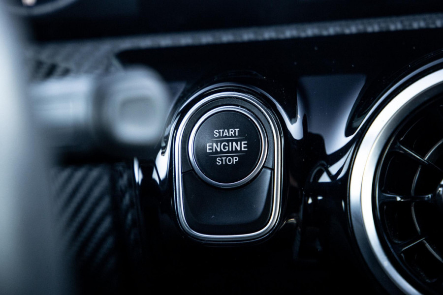 Mercedes-Benz A-Klasse 250 e Business Line PANORAMA DAK / WIDESCREEN / 360 CAMERA / CARPLAY