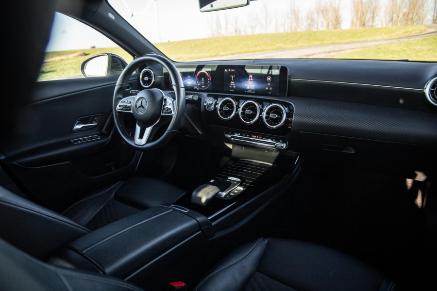 Mercedes-Benz A-Klasse 250 e Business Line PANORAMA DAK / WIDESCREEN / 360 CAMERA / CARPLAY