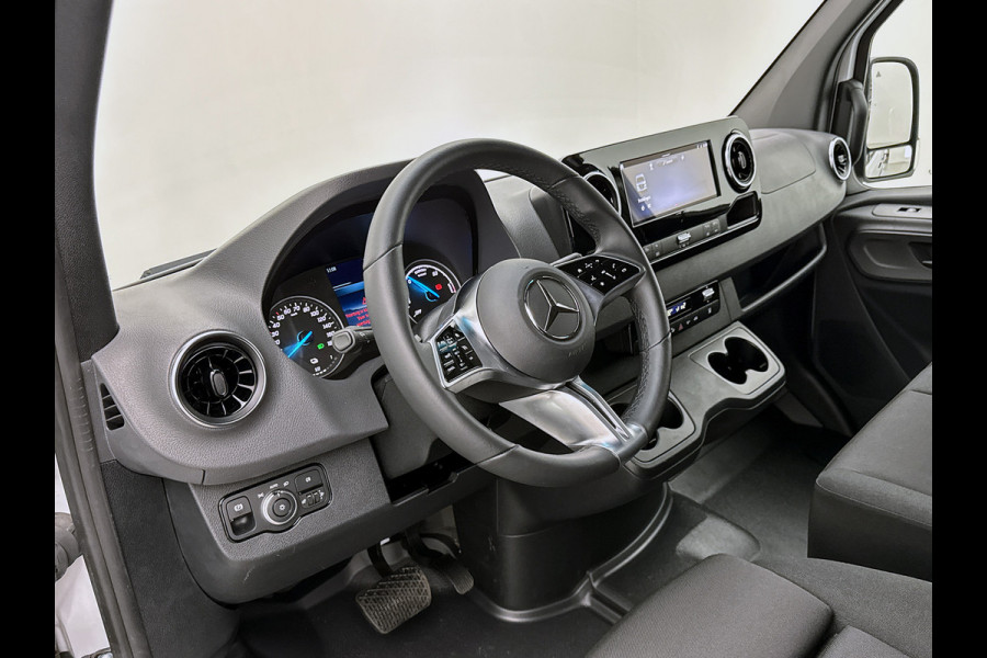 Mercedes-Benz eSprinter 314/414 L3H2 Pro 113kWh 450km actieradius DC laden 115KW Stoelverwarming Camera Betimmering