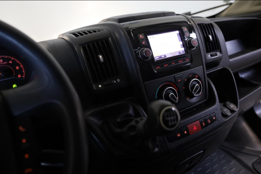 Peugeot Boxer 335 2.2 BlueHDi L2/H2 CAMERA TREKHAAK AIRCO NAVI CRUISE CONTROL LEASE v/a € 144,-p.m. Inruil mogelijk