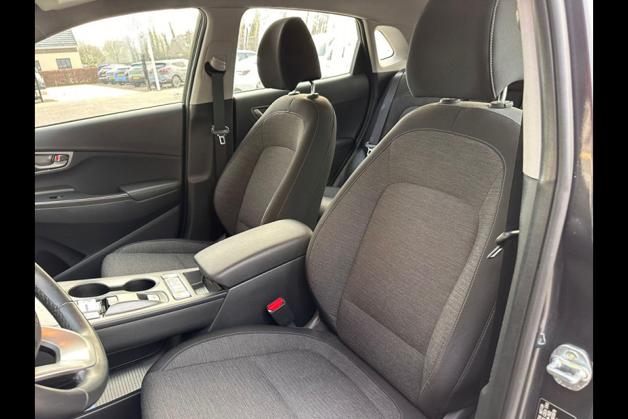 Hyundai Kona EV Comfort 64 kWh | SOH: 96,4% | 3 Fase |Warmtepomp | Navi | Adaptive CC | Climate |