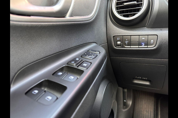 Hyundai Kona EV Comfort 64 kWh | SOH: 96,4% | 3 Fase |Warmtepomp | Navi | Adaptive CC | Climate |