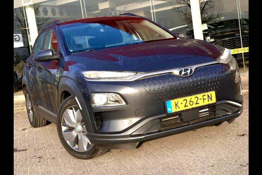 Hyundai Kona EV Comfort 64 kWh | SOH: 96,4% | 3 Fase |Warmtepomp | Navi | Adaptive CC | Climate |