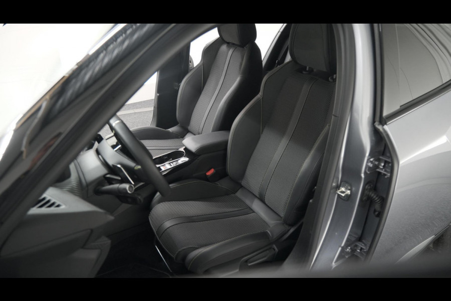 Peugeot 2008 PureTech 130 EAT8 GT | 360 Camera | Adaptieve Cruise Control | Dodehoekdetectie | Navigatie