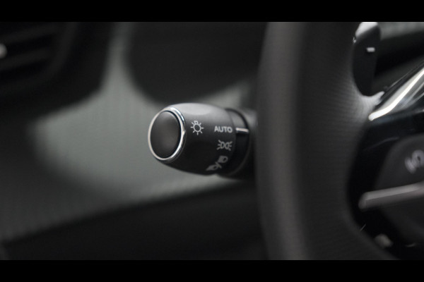 Peugeot 2008 PureTech 130 EAT8 GT | 360 Camera | Adaptieve Cruise Control | Dodehoekdetectie | Navigatie