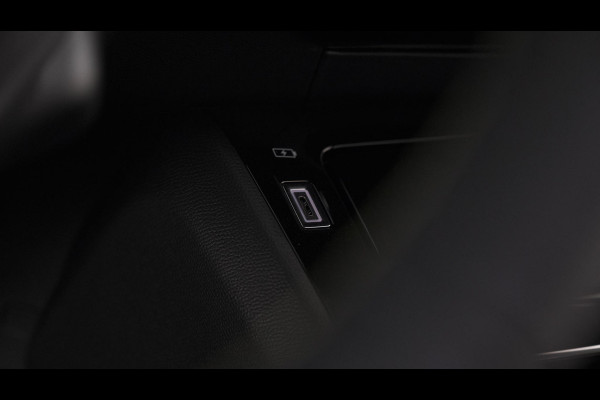 Peugeot 2008 PureTech 130 EAT8 GT | 360 Camera | Adaptieve Cruise Control | Dodehoekdetectie | Navigatie