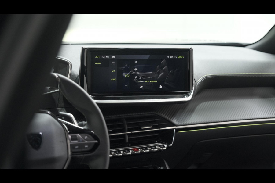 Peugeot 2008 PureTech 130 EAT8 GT | 360 Camera | Adaptieve Cruise Control | Dodehoekdetectie | Navigatie