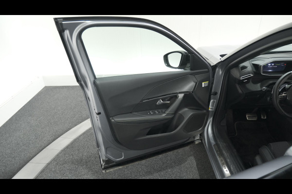 Peugeot 2008 PureTech 130 EAT8 GT | 360 Camera | Adaptieve Cruise Control | Dodehoekdetectie | Navigatie