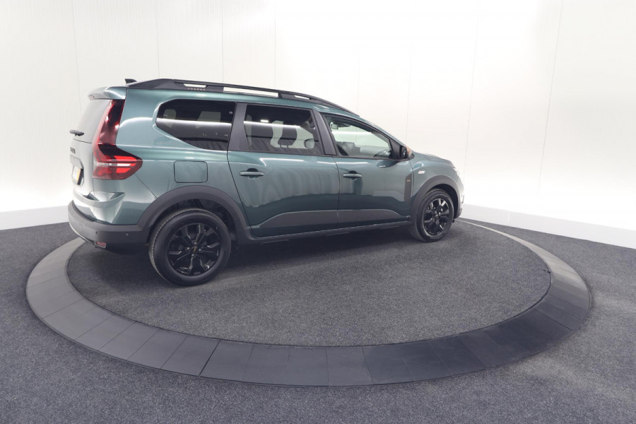 Dacia Jogger TCe 110 Extreme | 7 Zitplaatsen | Camera | Dodehoekdetectie | Stoelverwarming | Apple Carplay