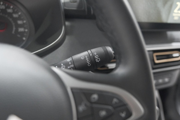 Dacia Jogger TCe 110 Extreme | 7 Zitplaatsen | Camera | Dodehoekdetectie | Stoelverwarming | Apple Carplay