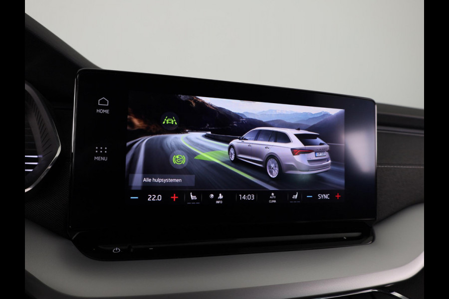 Škoda Octavia Combi 1.0 TSI Style 110pk | Navigatie | Parkeersensoren voor en achter | Apple Carplay -/ Andriod auto |  Verwambare voorstoelen