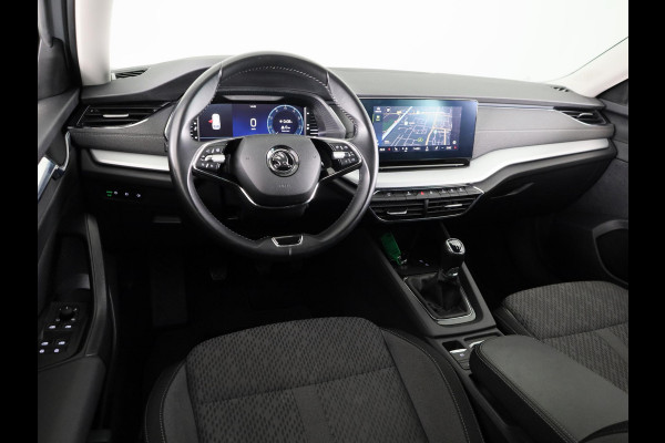 Škoda Octavia Combi 1.0 TSI Style 110pk | Navigatie | Parkeersensoren voor en achter | Apple Carplay -/ Andriod auto |  Verwambare voorstoelen