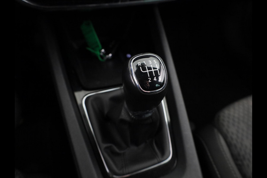 Škoda Octavia Combi 1.0 TSI Style 110pk | Navigatie | Parkeersensoren voor en achter | Apple Carplay -/ Andriod auto |  Verwambare voorstoelen