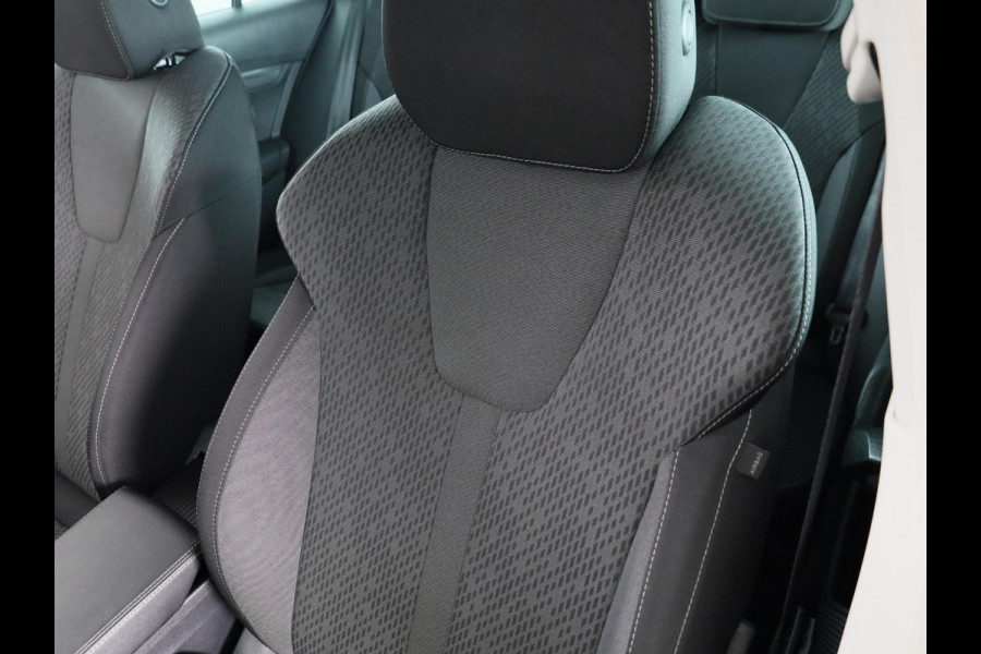 Škoda Octavia Combi 1.0 TSI Style 110pk | Navigatie | Parkeersensoren voor en achter | Apple Carplay -/ Andriod auto |  Verwambare voorstoelen