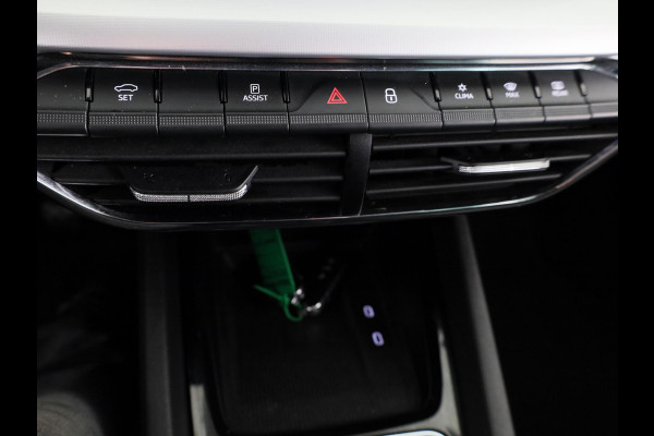Škoda Octavia Combi 1.0 TSI Style 110pk | Navigatie | Parkeersensoren voor en achter | Apple Carplay -/ Andriod auto |  Verwambare voorstoelen