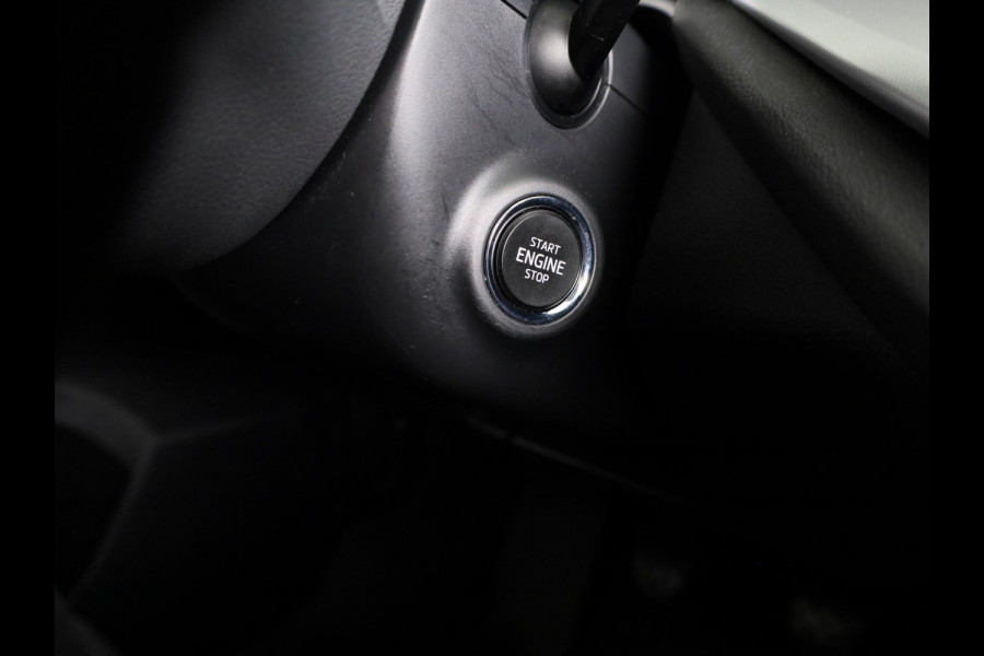 Škoda Octavia Combi 1.0 TSI Style 110pk | Navigatie | Parkeersensoren voor en achter | Apple Carplay -/ Andriod auto |  Verwambare voorstoelen