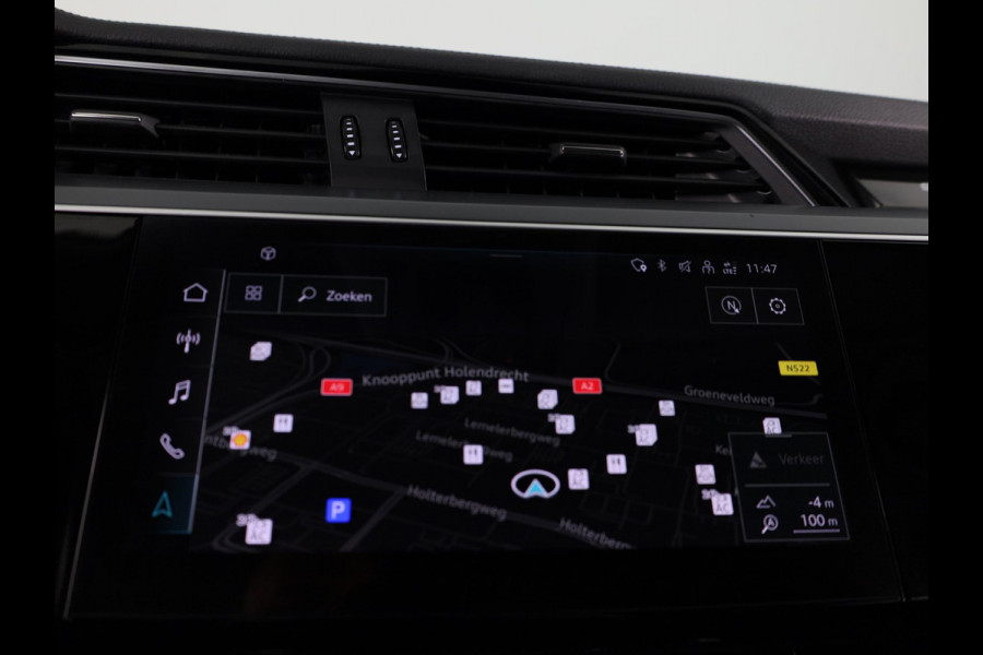 Audi e-tron 50 quattro edition 71 kWh 313 pk | SoH 99% | Navigatie | Trekhaak (afneembaar) | Parkeersensoren | Luchtvering |