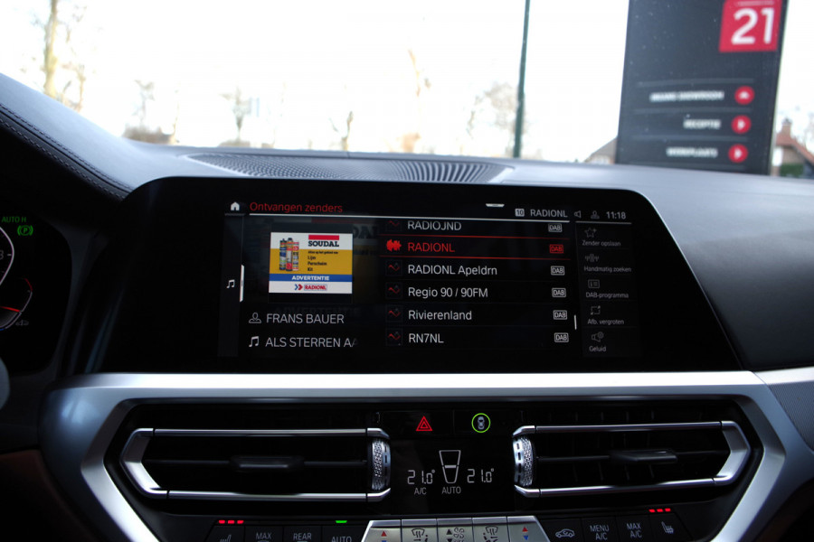 BMW 3 Serie Touring 330i 259 PK High Executive M-Sport Edition, Panoramadak, Trekhaak, Individual, Head-Up