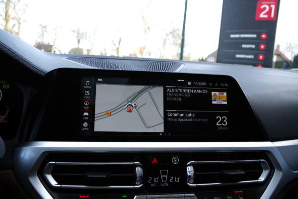 BMW 3 Serie Touring 330i 259 PK High Executive M-Sport Edition, Panoramadak, Trekhaak, Individual, Head-Up