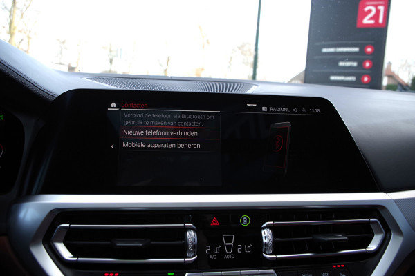 BMW 3 Serie Touring 330i 259 PK High Executive M-Sport Edition, Panoramadak, Trekhaak, Individual, Head-Up