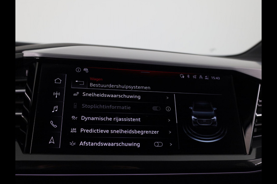 Audi Q4 Sportback e-tron 40 S edition 77 kWh 204 pk | SoH 98% | Navigatie | Parkeersensoren (Park assist) | Achteruitrijcamera | Stoelverwarming | S-Line |