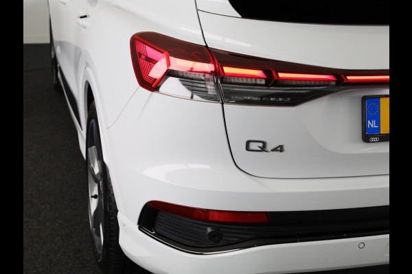 Audi Q4 Sportback e-tron 40 S edition 77 kWh 204 pk | SoH 98% | Navigatie | Parkeersensoren (Park assist) | Achteruitrijcamera | Stoelverwarming | S-Line |
