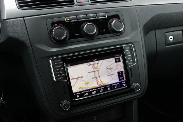 Volkswagen Caddy 2.0 TDI L1H1 BMT 189PK / FULL OPTIONS / GTI INTERIEUR / R- LINE / NIEUWSTAAT / ELEK- PAKKET / NAV / APPLE CARPLAY