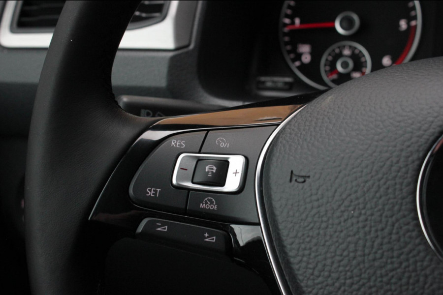 Volkswagen Caddy 2.0 TDI L1H1 BMT 189PK / FULL OPTIONS / GTI INTERIEUR / R- LINE / NIEUWSTAAT / ELEK- PAKKET / NAV / APPLE CARPLAY