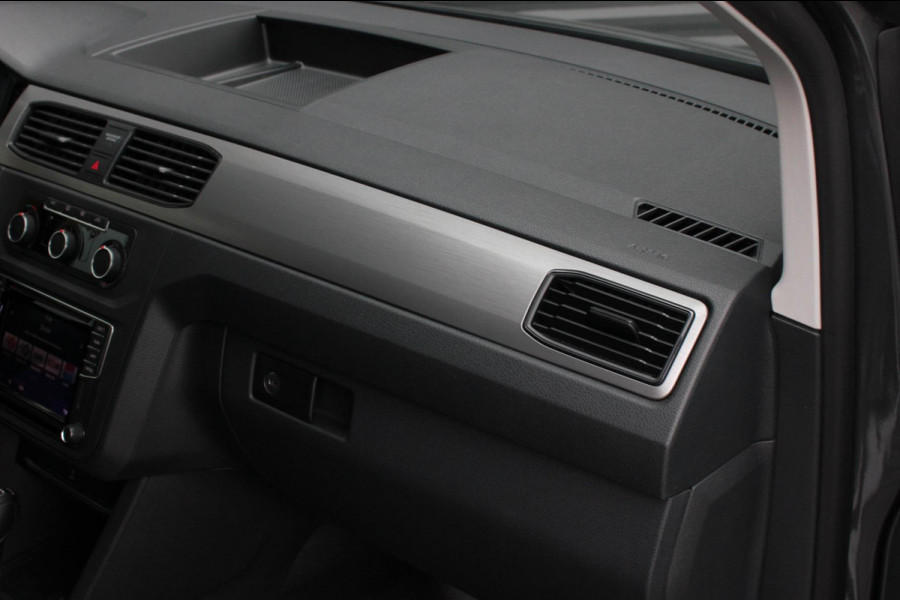 Volkswagen Caddy 2.0 TDI L1H1 BMT 189PK / FULL OPTIONS / GTI INTERIEUR / R- LINE / NIEUWSTAAT / ELEK- PAKKET / NAV / APPLE CARPLAY