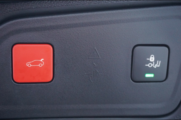 Peugeot 3008 225PK PHEV GT AUT. | PACK BUSINESS | NED. AUTO | MASSAGE STOEL