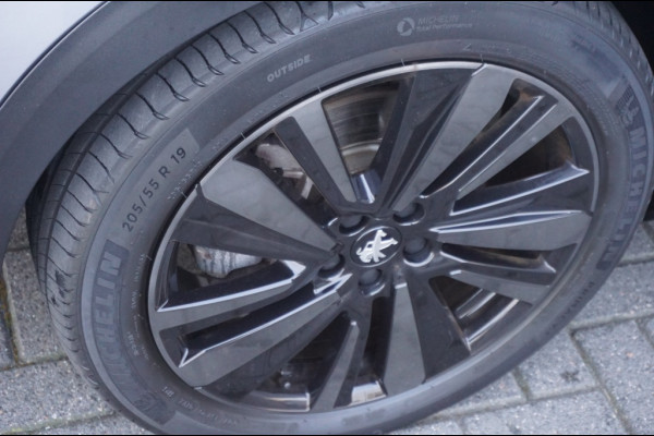 Peugeot 3008 225PK PHEV GT AUT. | PACK BUSINESS | NED. AUTO | MASSAGE STOEL