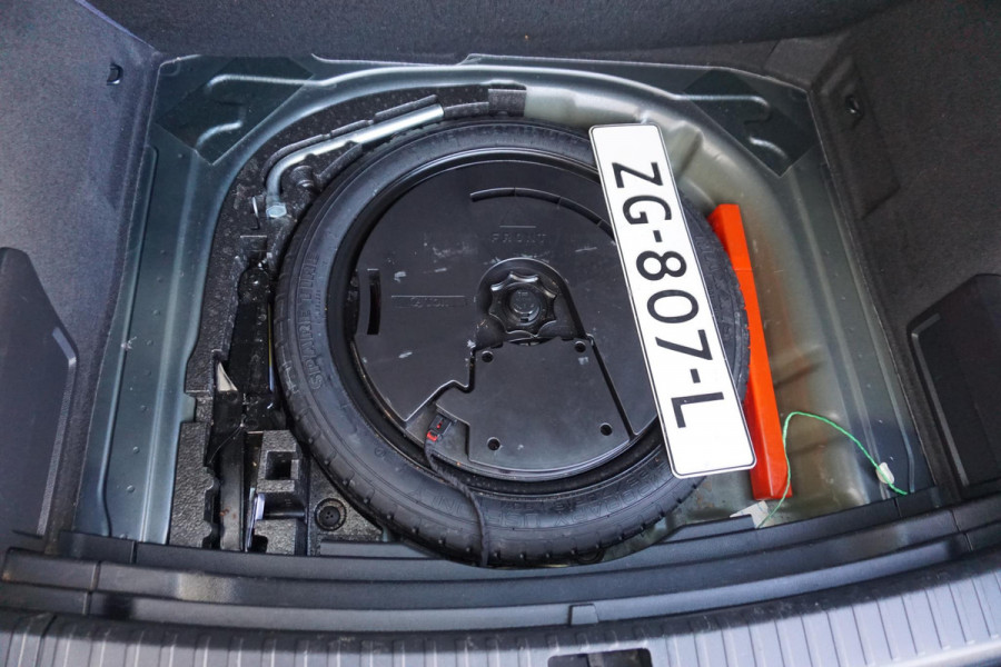 Škoda Karoq 1.5 TSI 150PK ACT Style Business/Trekhaak/18Inch./ Automaat DSG-7.