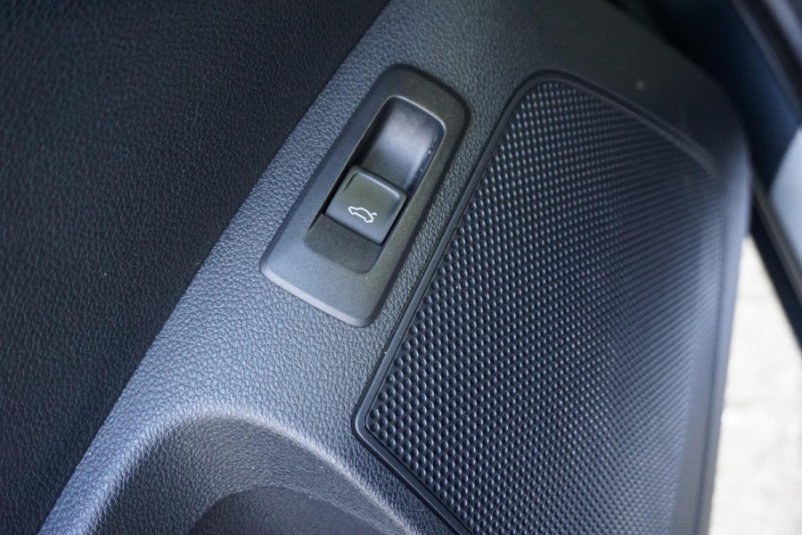 Škoda Karoq 1.5 TSI 150PK ACT Style Business/Trekhaak/18Inch./ Automaat DSG-7.