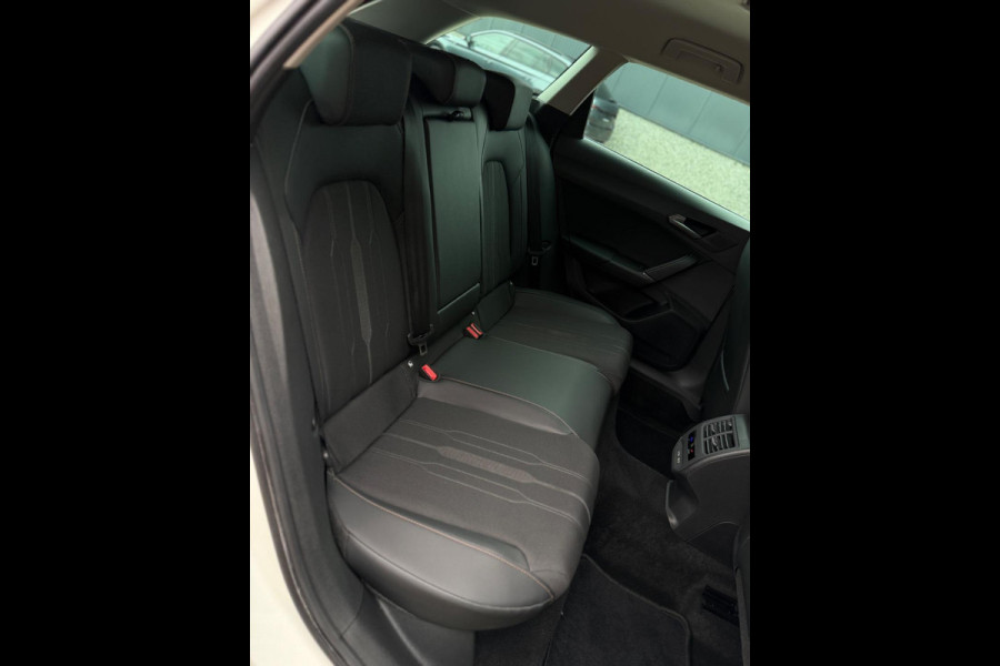 CUPRA Leon Sportstourer 1.4 e-Hybrid VZ CarPlay