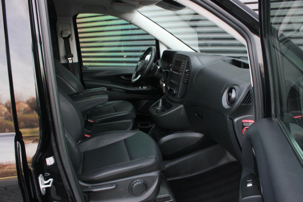 Mercedes-Benz Vito 190PK EXTRA LANG JB- EDITION FULL BLACK / AMG / SPOILER / VERLAGINGSVEREN / NAVIGATIE / SIDE- BARS / FULL / NAV