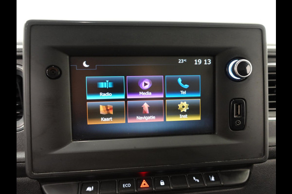 Renault Master T33 2.3 dCi 135PK L2H2 Work Edition Airco Cruise Camera Navi Parkeersensoren Trekhaak