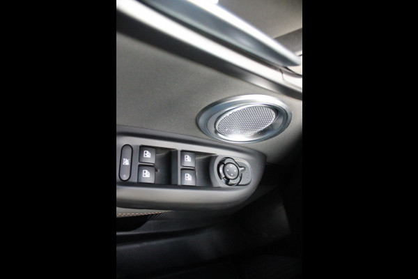 Alfa Romeo Tonale PHEV 280PK VELOCE | HARMAN/KARDON PREMIUM AUDIO | PREMIUM PACK: LEDEREN BEKLEDING/GEVENTILEERDE VOORSTOELEN/4-VOUDIG ELEKTRISCH VERSTELBARE LENDESTEUN VOORSTOELEN | WINTERPACK: STOEL/STUUR VERWARMING | STOEL VENTILATIE | TECHNOLOGY PACK: PARKEERWAARSCHUWING VOOR EN ACHTER/360° CAMERA/AUTOMATISCH INPARKEREN/ AUTONOMOUS DRIVING LEVEL 2: ADAPTIVE CRUISE CONTROL/LANE CENTERING ASSIST/TRAFFIC JAM ASSIST DODEHOEK DETECTIE AUTOMATISCH DIMMENDE BUITENSPIEGELS | DRAADLOZE TELEFOONLADER | FULL LED MATRIX KOPLAMPEN | DUAL STAGE VALVE: ACTIEVE DEMPING | KEYLESS ENTRY/START | 20" L