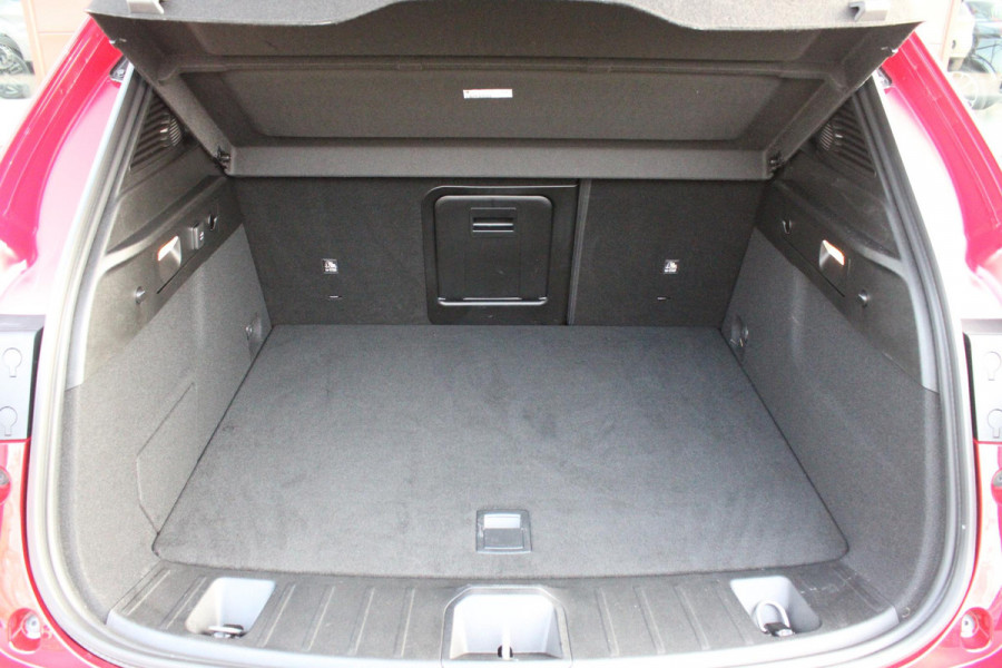 Alfa Romeo Tonale PHEV 280PK VELOCE | HARMAN/KARDON PREMIUM AUDIO | PREMIUM PACK: LEDEREN BEKLEDING/GEVENTILEERDE VOORSTOELEN/4-VOUDIG ELEKTRISCH VERSTELBARE LENDESTEUN VOORSTOELEN | WINTERPACK: STOEL/STUUR VERWARMING | STOEL VENTILATIE | TECHNOLOGY PACK: PARKEERWAARSCHUWING VOOR EN ACHTER/360° CAMERA/AUTOMATISCH INPARKEREN/ AUTONOMOUS DRIVING LEVEL 2: ADAPTIVE CRUISE CONTROL/LANE CENTERING ASSIST/TRAFFIC JAM ASSIST DODEHOEK DETECTIE AUTOMATISCH DIMMENDE BUITENSPIEGELS | DRAADLOZE TELEFOONLADER | FULL LED MATRIX KOPLAMPEN | DUAL STAGE VALVE: ACTIEVE DEMPING | KEYLESS ENTRY/START | 20" L