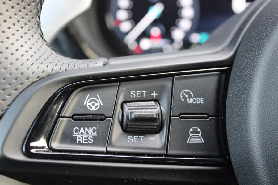 Alfa Romeo Tonale PHEV 280PK VELOCE | HARMAN/KARDON PREMIUM AUDIO | PREMIUM PACK: LEDEREN BEKLEDING/GEVENTILEERDE VOORSTOELEN/4-VOUDIG ELEKTRISCH VERSTELBARE LENDESTEUN VOORSTOELEN | WINTERPACK: STOEL/STUUR VERWARMING | STOEL VENTILATIE | TECHNOLOGY PACK: PARKEERWAARSCHUWING VOOR EN ACHTER/360° CAMERA/AUTOMATISCH INPARKEREN/ AUTONOMOUS DRIVING LEVEL 2: ADAPTIVE CRUISE CONTROL/LANE CENTERING ASSIST/TRAFFIC JAM ASSIST DODEHOEK DETECTIE AUTOMATISCH DIMMENDE BUITENSPIEGELS | DRAADLOZE TELEFOONLADER | FULL LED MATRIX KOPLAMPEN | DUAL STAGE VALVE: ACTIEVE DEMPING | KEYLESS ENTRY/START | 20" L