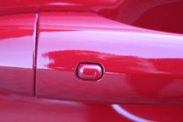 Alfa Romeo Tonale PHEV 280PK VELOCE | HARMAN/KARDON PREMIUM AUDIO | PREMIUM PACK: LEDEREN BEKLEDING/GEVENTILEERDE VOORSTOELEN/4-VOUDIG ELEKTRISCH VERSTELBARE LENDESTEUN VOORSTOELEN | WINTERPACK: STOEL/STUUR VERWARMING | STOEL VENTILATIE | TECHNOLOGY PACK: PARKEERWAARSCHUWING VOOR EN ACHTER/360° CAMERA/AUTOMATISCH INPARKEREN/ AUTONOMOUS DRIVING LEVEL 2: ADAPTIVE CRUISE CONTROL/LANE CENTERING ASSIST/TRAFFIC JAM ASSIST DODEHOEK DETECTIE AUTOMATISCH DIMMENDE BUITENSPIEGELS | DRAADLOZE TELEFOONLADER | FULL LED MATRIX KOPLAMPEN | DUAL STAGE VALVE: ACTIEVE DEMPING | KEYLESS ENTRY/START | 20" L